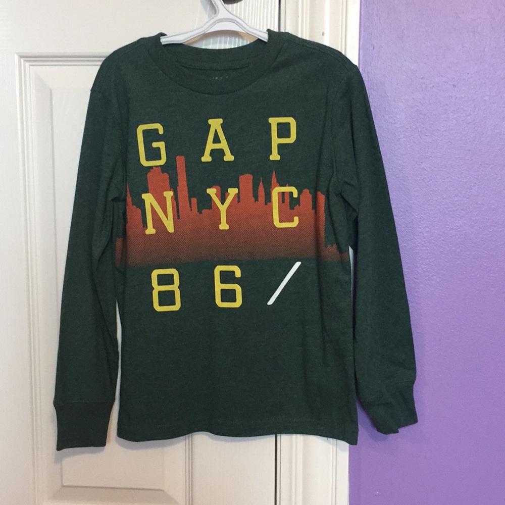 Boys gap shirt